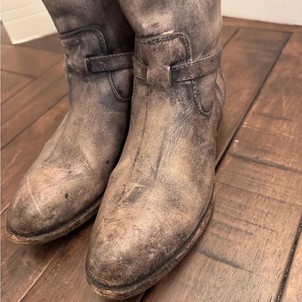 FRYE LINDSAY PLATE 76975 LADIES DISTRESSED LEATHER RIDING BOOTS SIZE 7B FESTIVAL